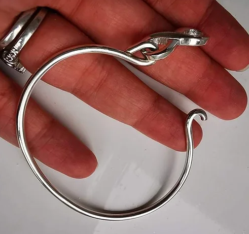 Infinity bangle