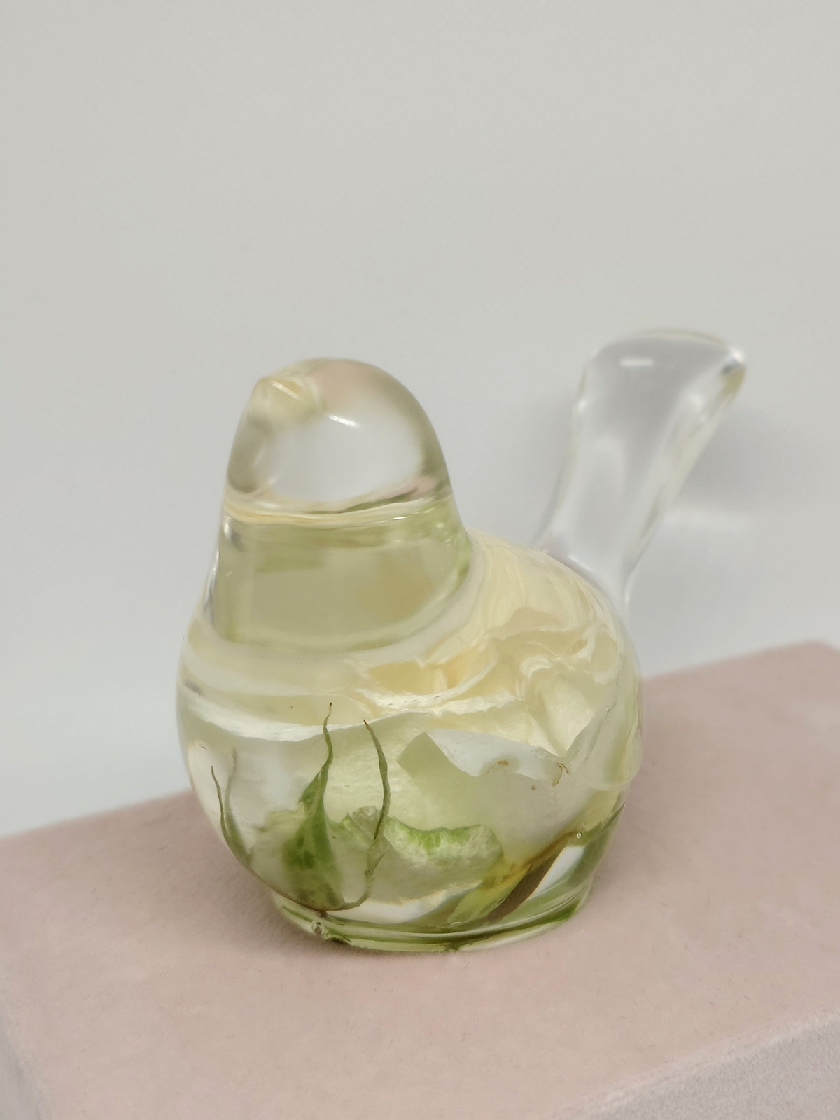 Minneskulptur fugl