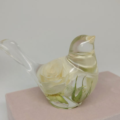 Minneskulptur fugl
