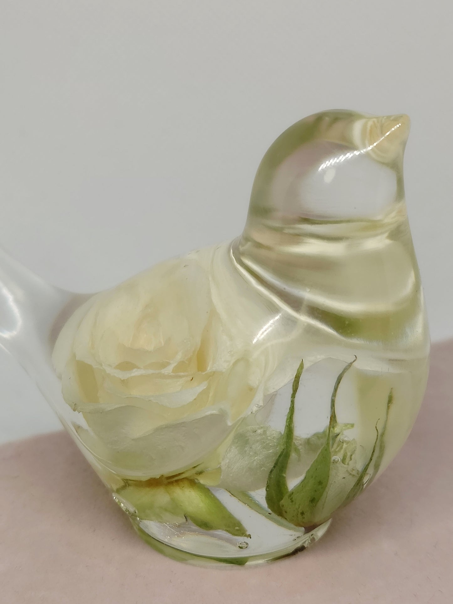 Minneskulptur fugl