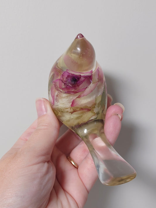 Minneskulptur fugl