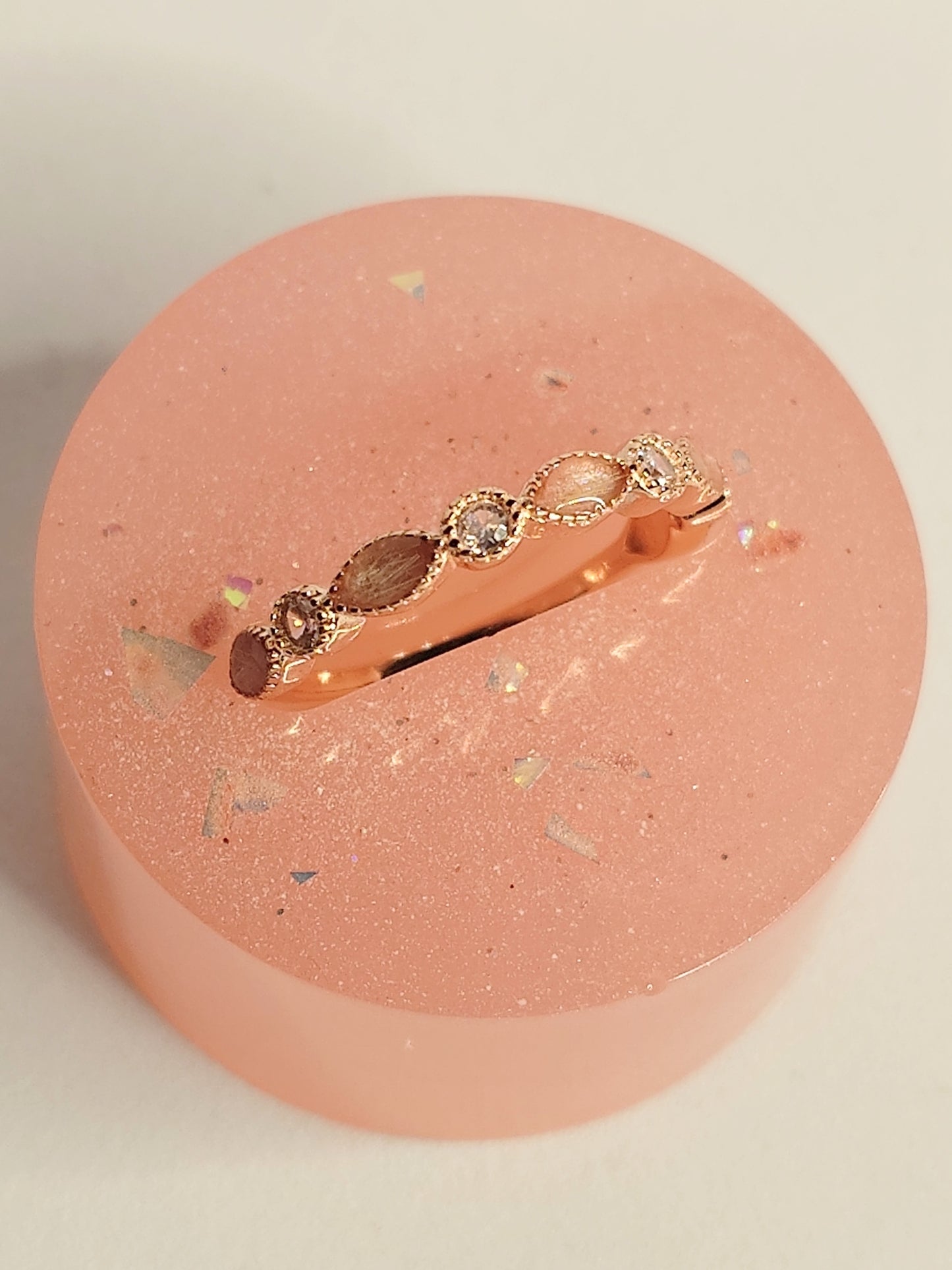 Olivia med 4 fødselssteiner