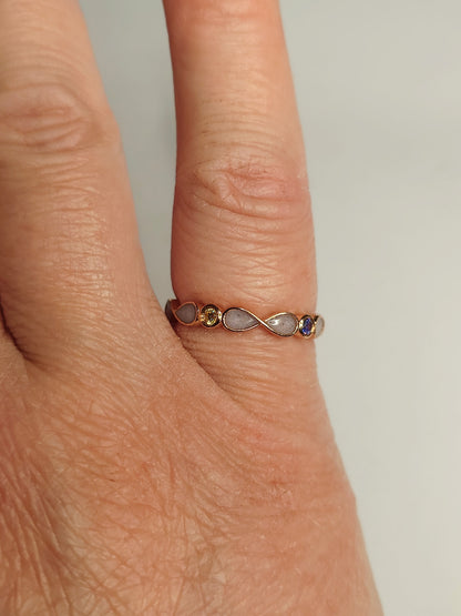 Olivia infinity med 4 fødselssteiner