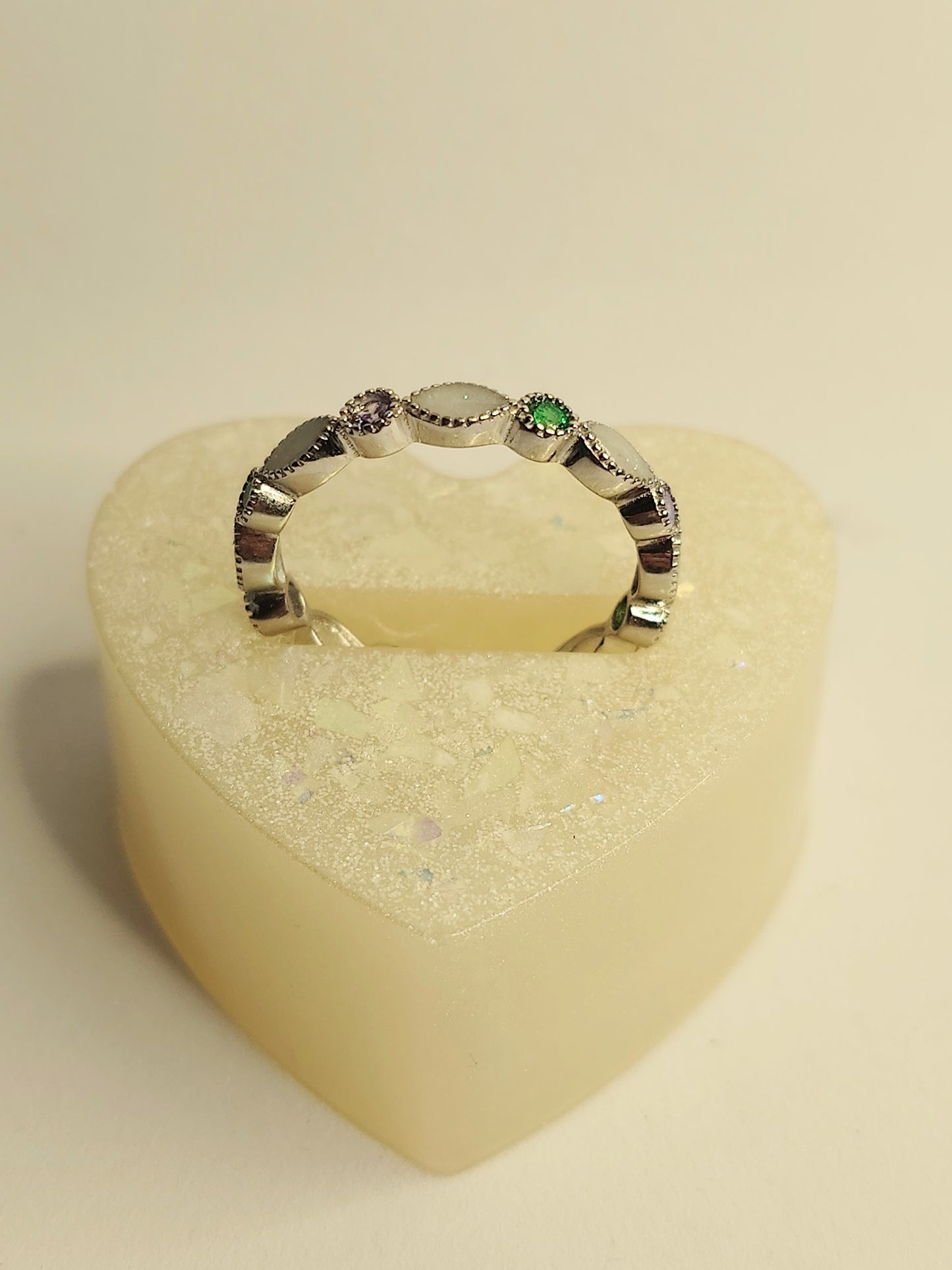 Olivia med 4 fødselssteiner