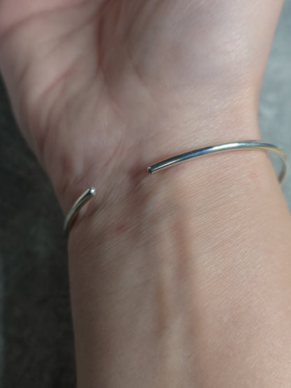 Sommerfugl bangle-armbånd