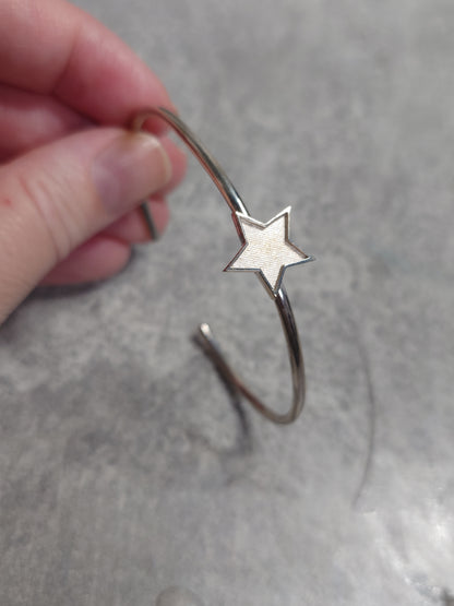 Stjerne bangle-armbånd