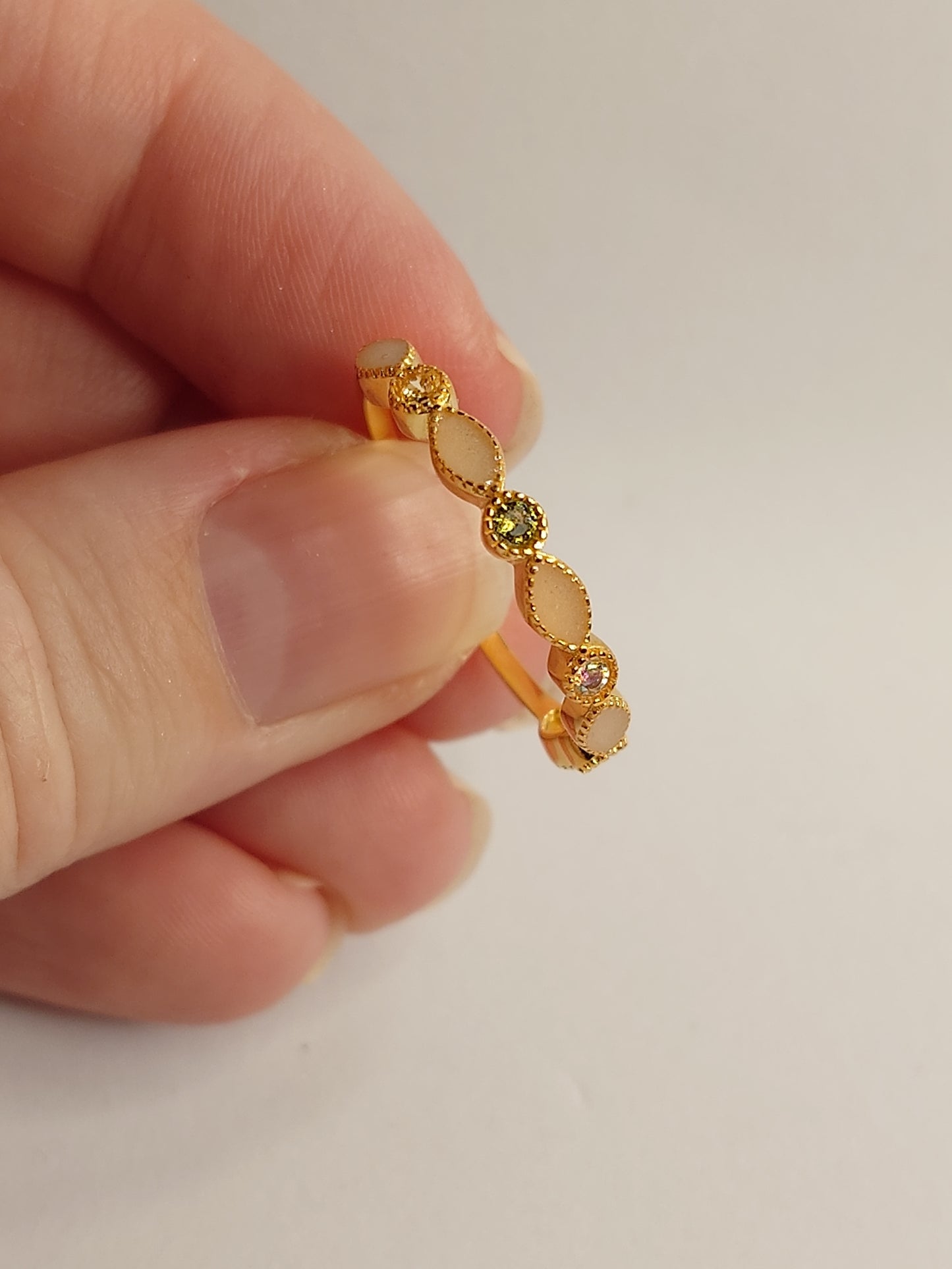 Olivia med 4 fødselssteiner