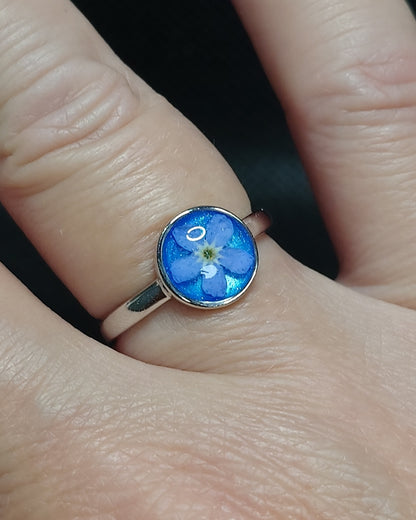 Forglemmegei justerbar ring