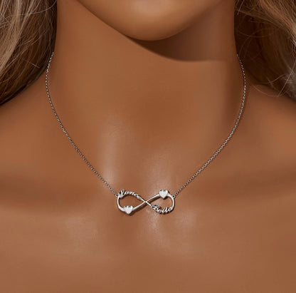 Navnesmykke infinity